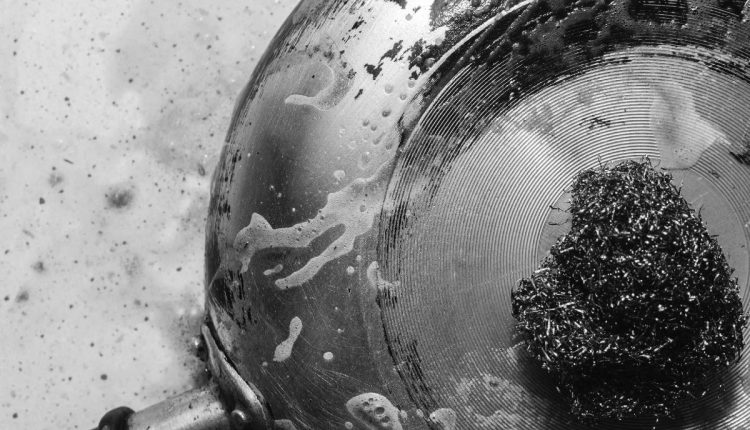 nettoyage de casserole brulée