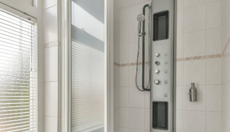 colonne de douche hydromassante